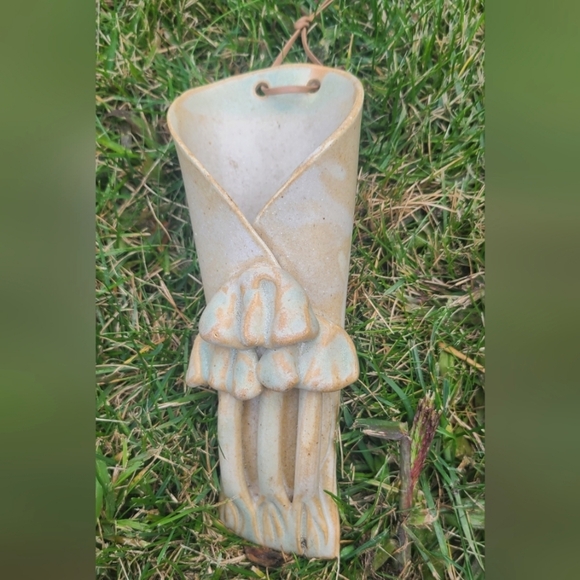 Pottery Wall Pocket with Mushrooms - Picture 3 of 6